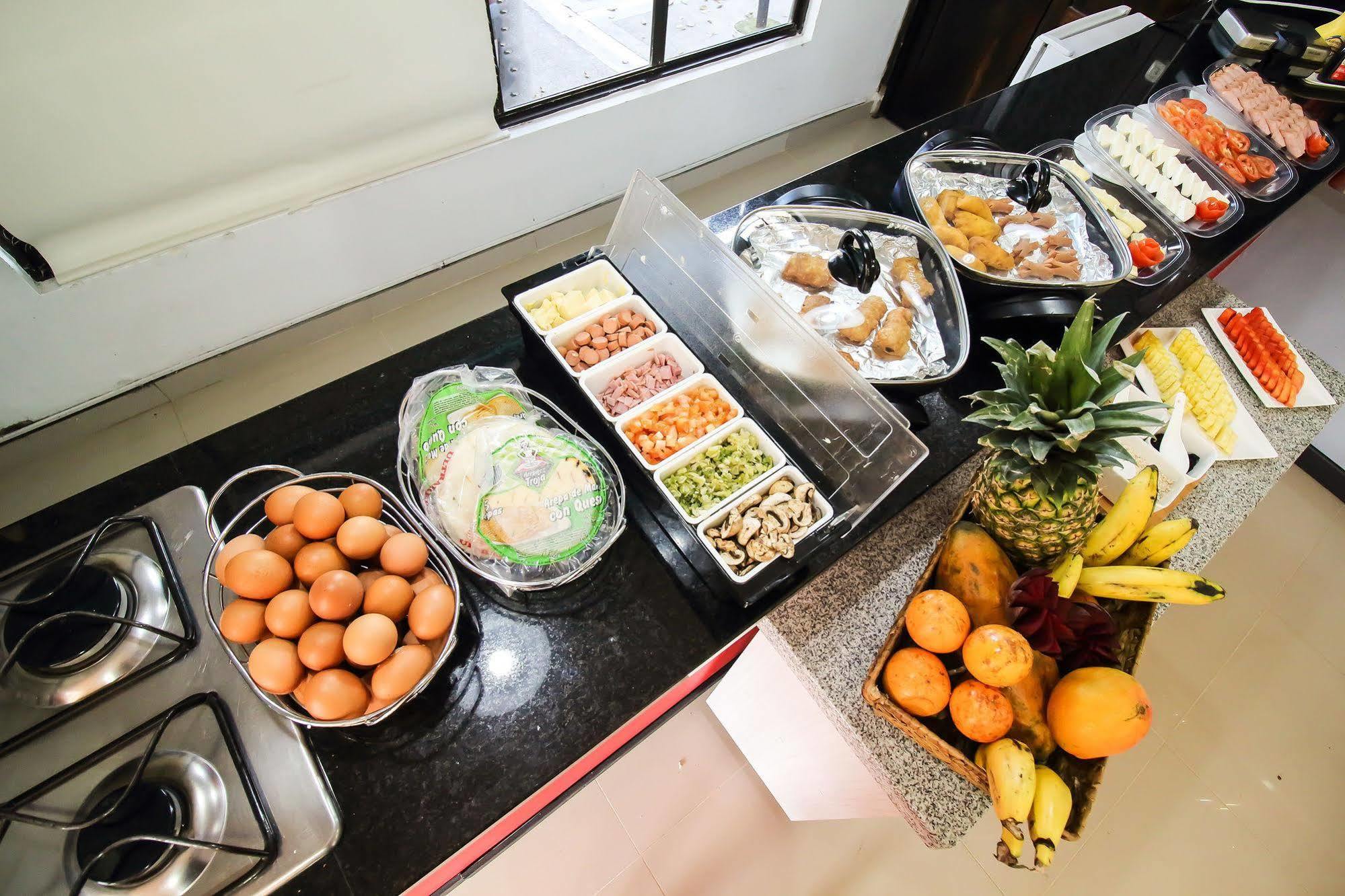 Hotel Estadio Real 메딜린 외부 사진