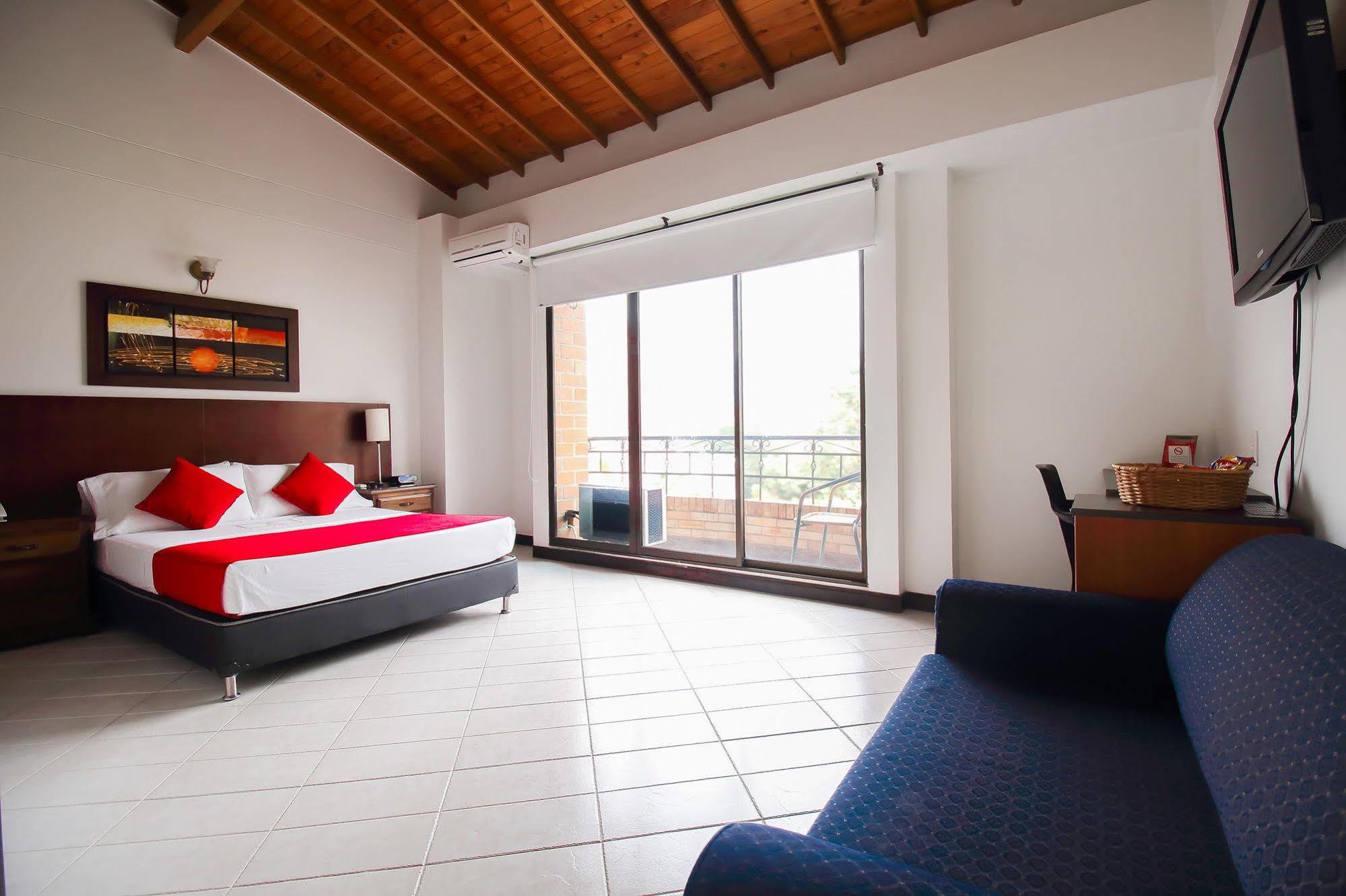 Hotel Estadio Real 메딜린 외부 사진